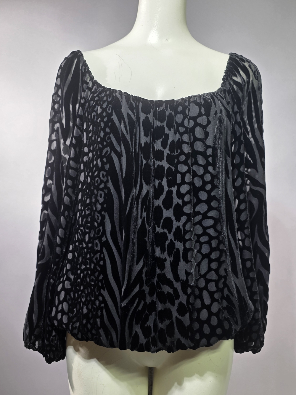 Alice + Olivia Black Printed Off-Shoulder Blouse R15